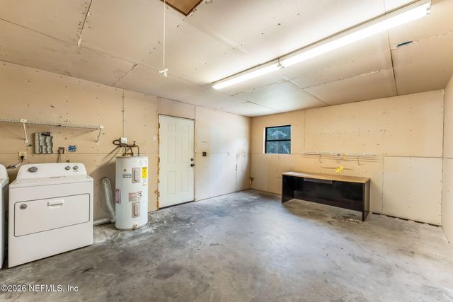 211 DOW Court, Green Cove Springs, FL 32043