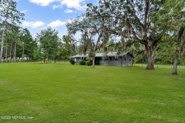 211 DOW Court, Green Cove Springs, FL 32043