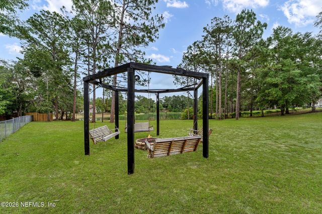 211 DOW Court, Green Cove Springs, FL 32043