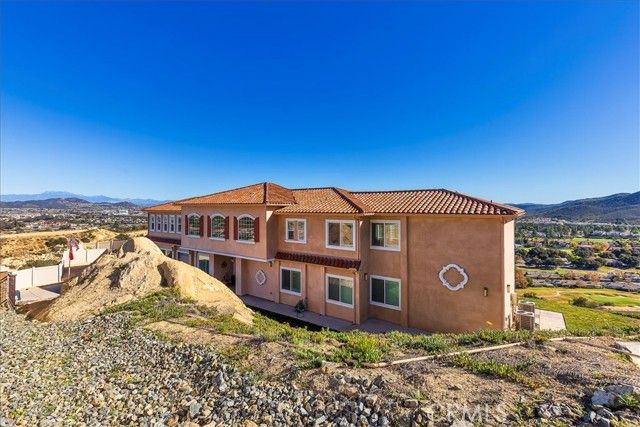 38000 Via Vista Grande, Murrieta, CA 92562