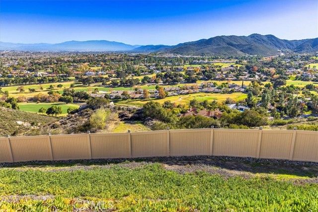 38000 Via Vista Grande, Murrieta, CA 92562