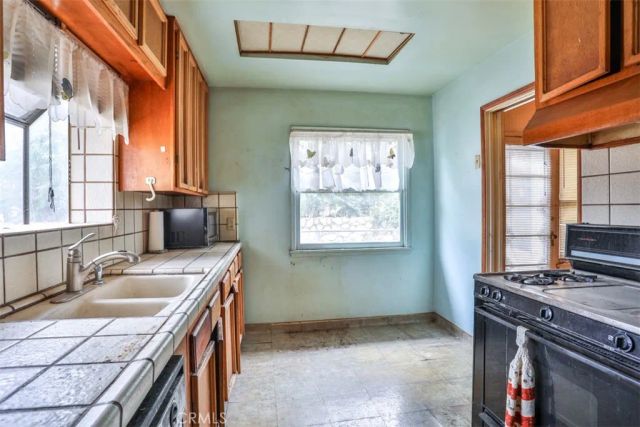 2143 Mentone Boulevard, Mentone, CA 92359