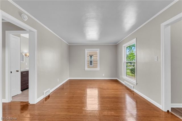 21106 Gardenview Drive, Maple Heights, OH 44137
