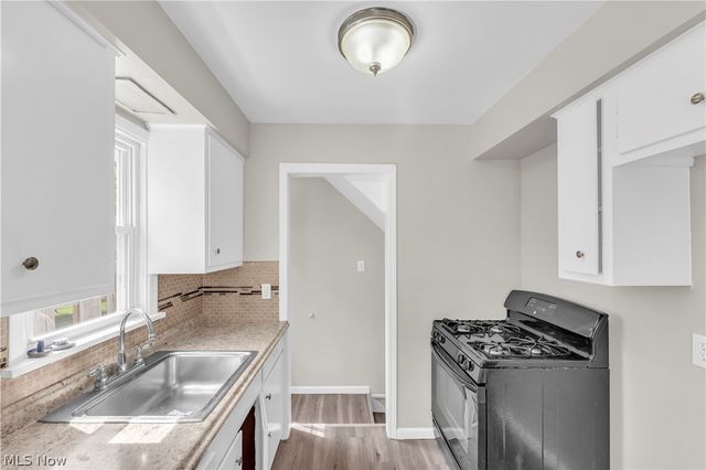 21106 Gardenview Drive, Maple Heights, OH 44137