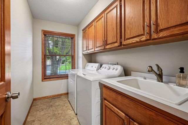 15370 80th Place N, Maple Grove, MN 55311