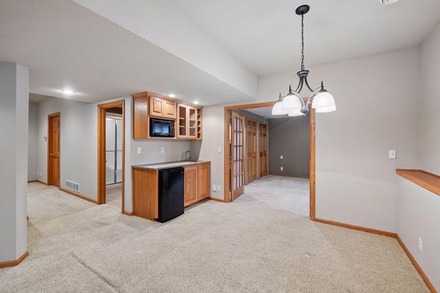 15370 80th Place N, Maple Grove, MN 55311