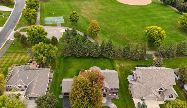 15370 80th Place N, Maple Grove, MN 55311