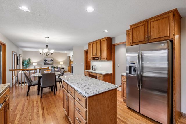 15370 80th Place N, Maple Grove, MN 55311