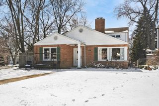 411 Pine Manor Drive, Wilmette, IL 60091