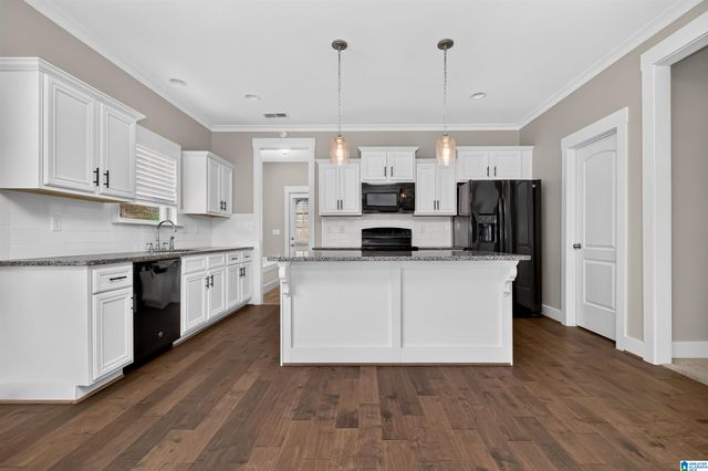 104 LOVE LANE, Chelsea, AL 35147