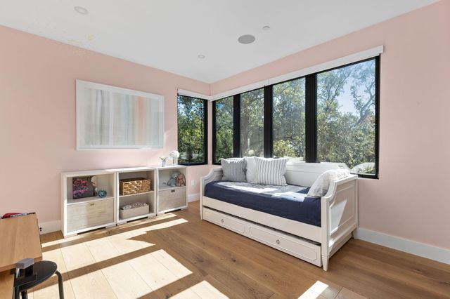 302 Buckeye TRL, West Lake Hills, TX 78746