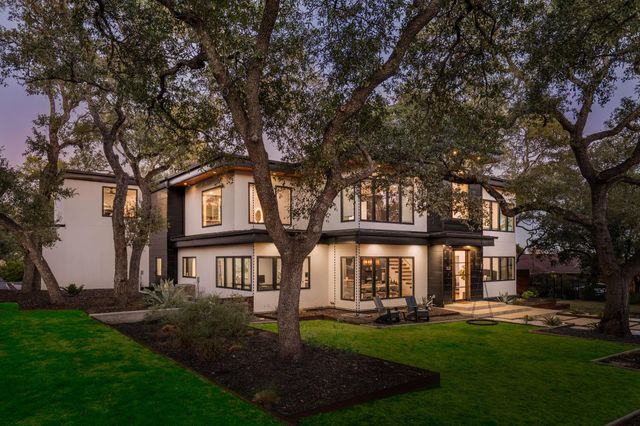 302 Buckeye TRL, West Lake Hills, TX 78746