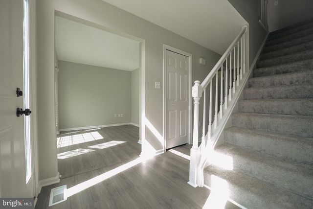 5702 CAMBRIDGE DR, Fredericksburg, VA 22407