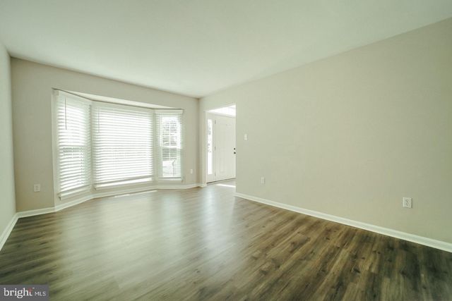 5702 CAMBRIDGE DR, Fredericksburg, VA 22407
