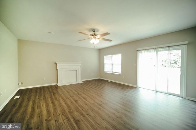 5702 CAMBRIDGE DR, Fredericksburg, VA 22407