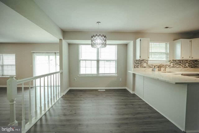 5702 CAMBRIDGE DR, Fredericksburg, VA 22407