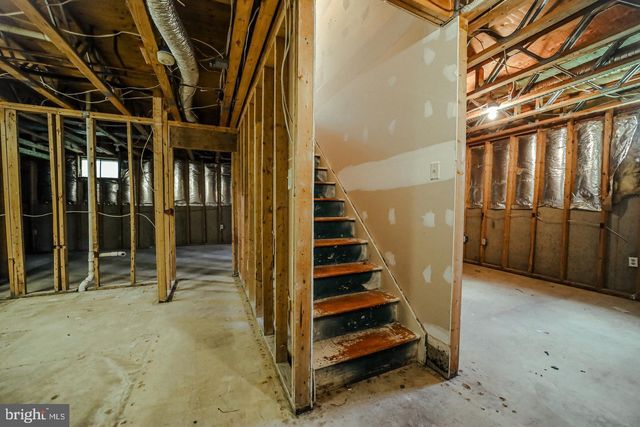5702 CAMBRIDGE DR, Fredericksburg, VA 22407