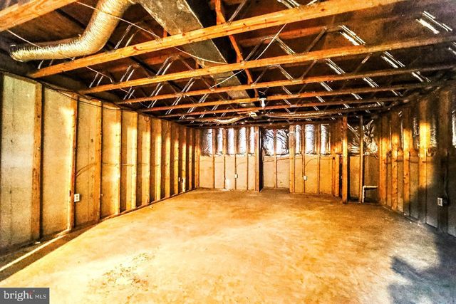5702 CAMBRIDGE DR, Fredericksburg, VA 22407