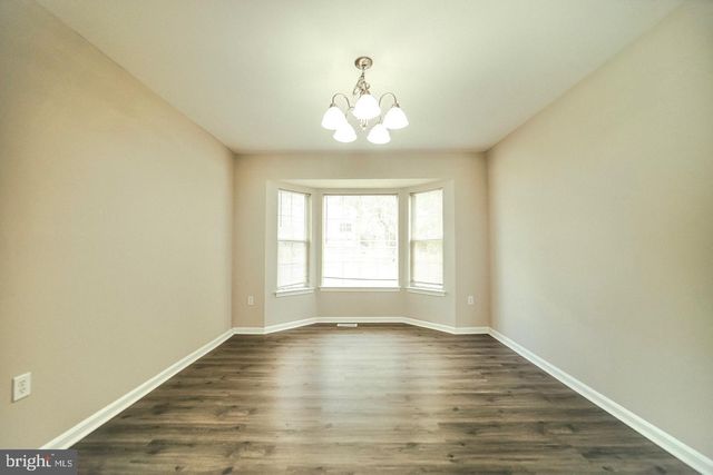5702 CAMBRIDGE DR, Fredericksburg, VA 22407