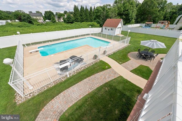 5 POPLAR CT, Mullica Hill, NJ 08062