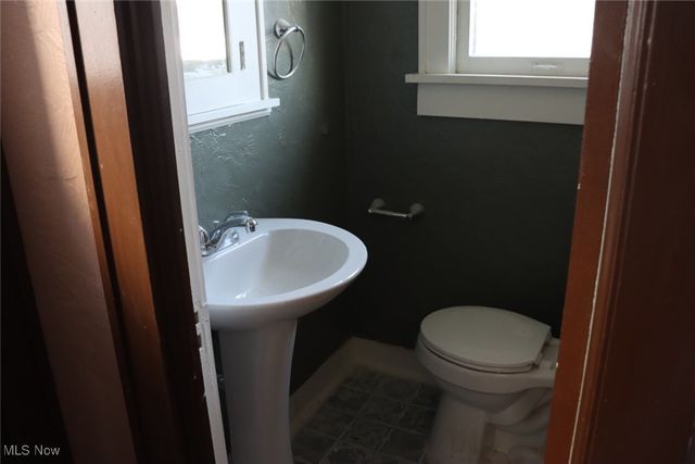 1418 Piper Court NW, Canton, OH 44703