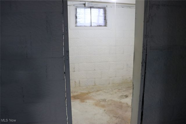 1418 Piper Court NW, Canton, OH 44703