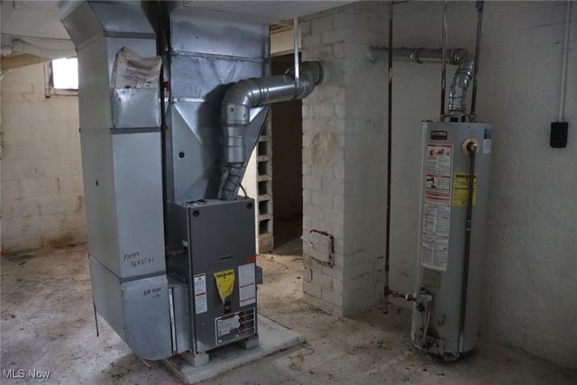 1418 Piper Court NW, Canton, OH 44703