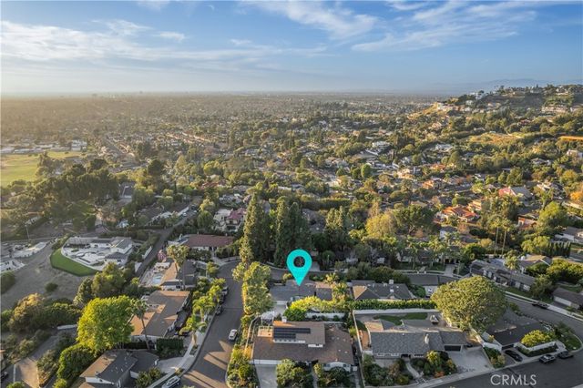 13132 Barrett Hill, Santa Ana, CA 92705