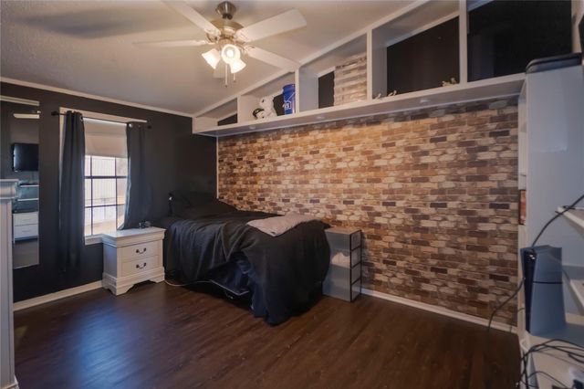 5406 Five Oaks Drive, Spring, TX 77389