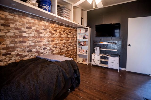 5406 Five Oaks Drive, Spring, TX 77389