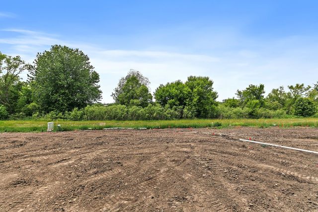 32018 Savannah Drive, Lakemoor, IL 60051