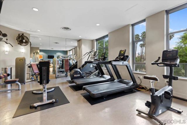 1441 9th Ave 402, San Diego, CA 92101