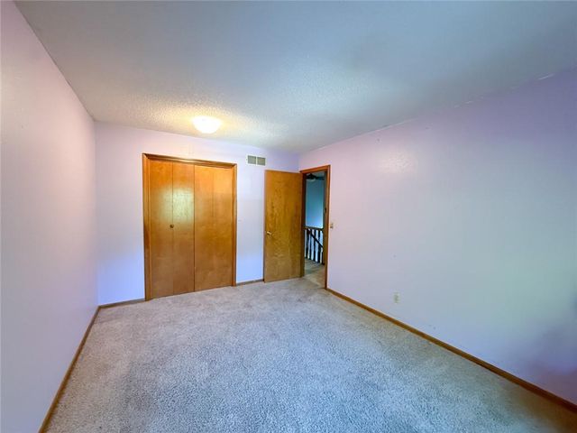 322 Birch Lane, Lawrence, KS 66044