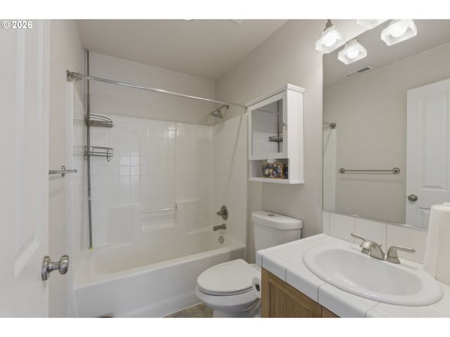 11137 Sw KOLLER St, Tualatin, OR 97062