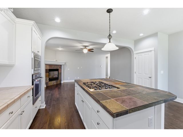 11137 Sw KOLLER St, Tualatin, OR 97062