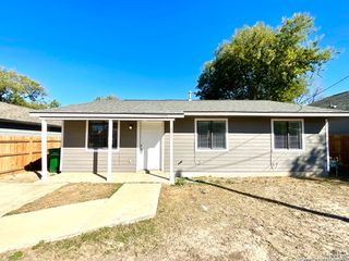 271 Caddo, San Antonio, TX 78211