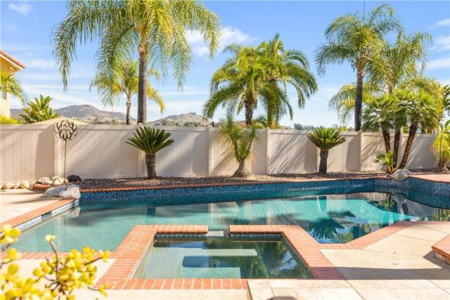 40512 Corte De Opalo, Murrieta, CA 92562