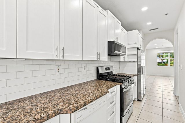 219 N L Street 100, Lake Worth Beach, FL 33460