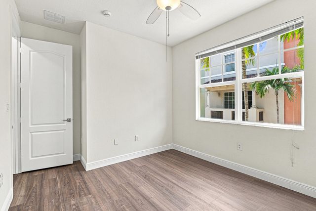 219 N L Street 100, Lake Worth Beach, FL 33460