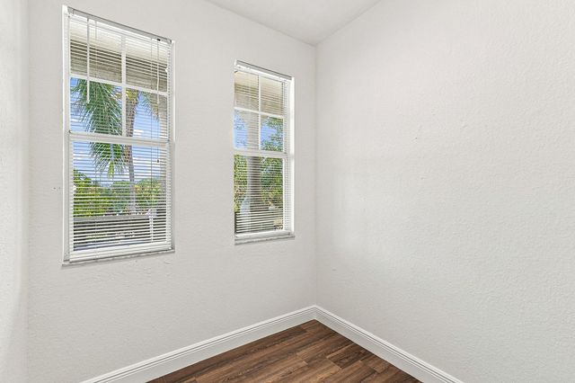 219 N L Street 100, Lake Worth Beach, FL 33460