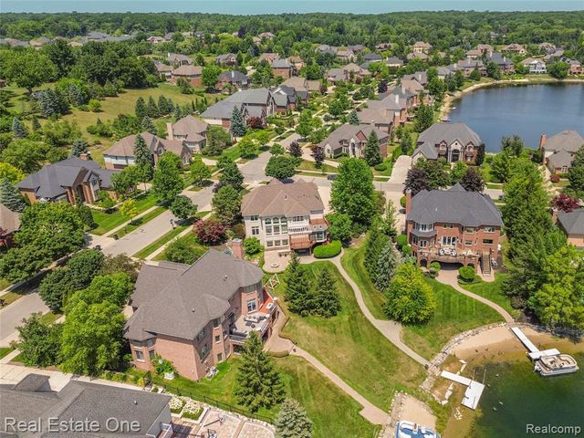18218 Clairmont Circle, Northville, MI 48168