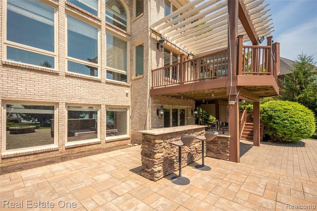 18218 Clairmont Circle, Northville, MI 48168