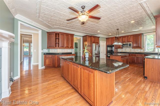 18218 Clairmont Circle, Northville, MI 48168