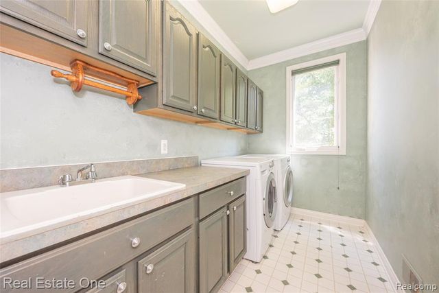 18218 Clairmont Circle, Northville, MI 48168