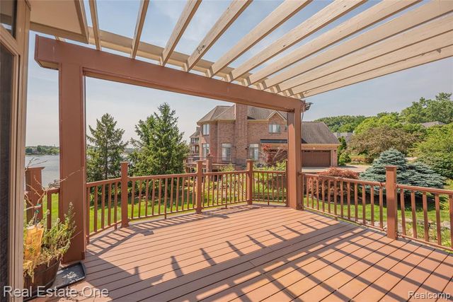 18218 Clairmont Circle, Northville, MI 48168