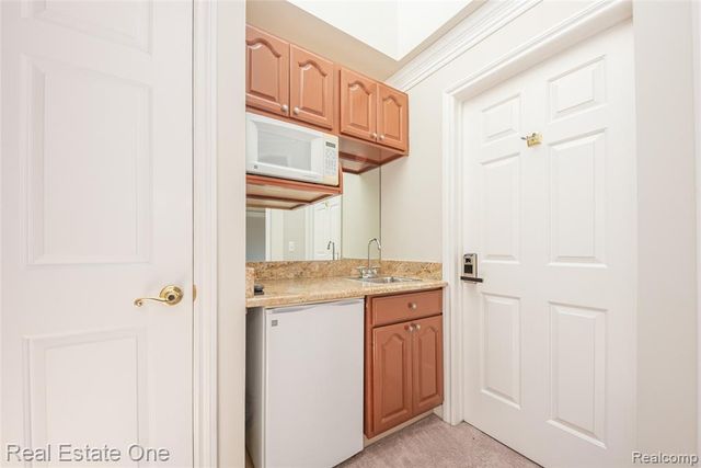 18218 Clairmont Circle, Northville, MI 48168