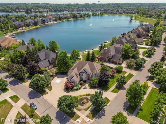 18218 Clairmont Circle, Northville, MI 48168