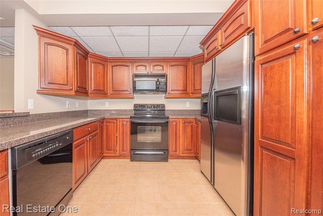 18218 Clairmont Circle, Northville, MI 48168