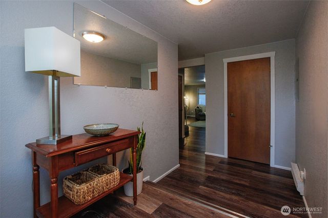 110 SW 325th Place, Federal Way, WA 98003