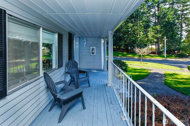 110 SW 325th Place, Federal Way, WA 98003